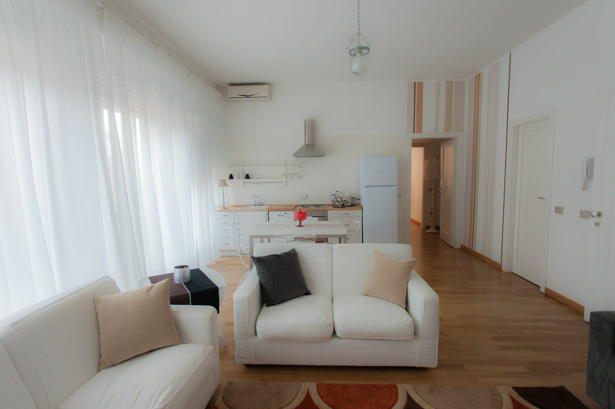 Apartments Sforza Milan Bagian luar foto